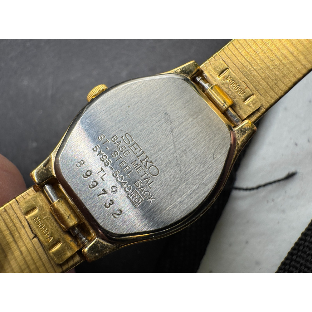 Vintage Seiko SX Quartz Gold Tone 5Y95-5040 Black Dia… - Gem